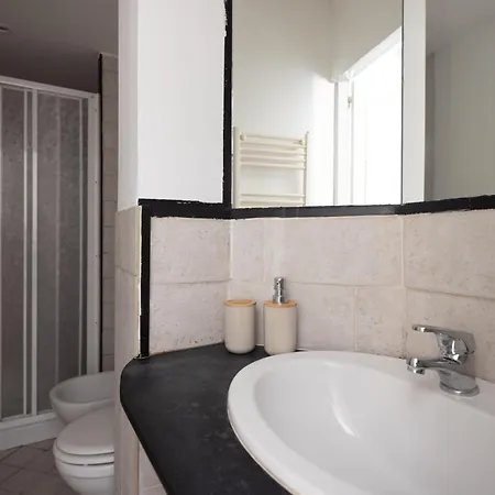 C-44 Historic Stairway Authentic Charming With Aircon In Historic Building Up To 6ppl Newly Renovated Daire La Spezia