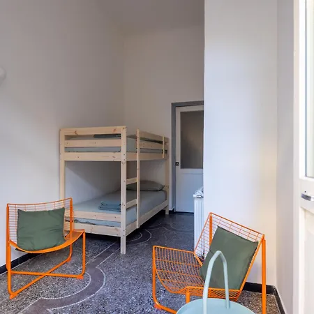 Daire C-44 Historic Stairway Authentic Charming With Aircon In Historic Building Up To 6ppl Newly Renovated