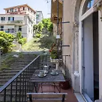 Apartmán C-44 Historic Stairway Authentic Charming With Aircon In Historic Building Up To 6ppl Newly Renovated *