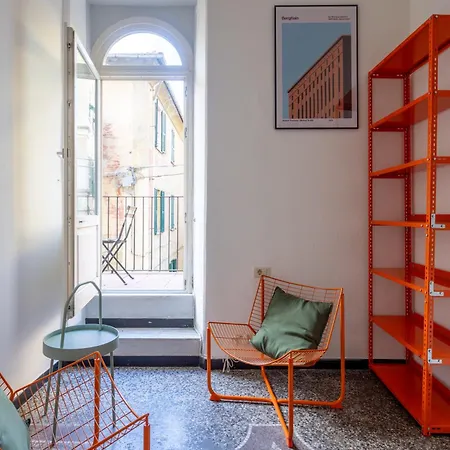 C44 Historic Stairway Authentic Charming With Aircon In Historic Building Up To 6ppl Newly Renovated La Spezia