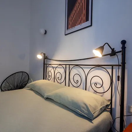C44 Historic Stairway Authentic Charming With Aircon In Historic Building Up To 6ppl Newly Renovated Apartamento La Spezia